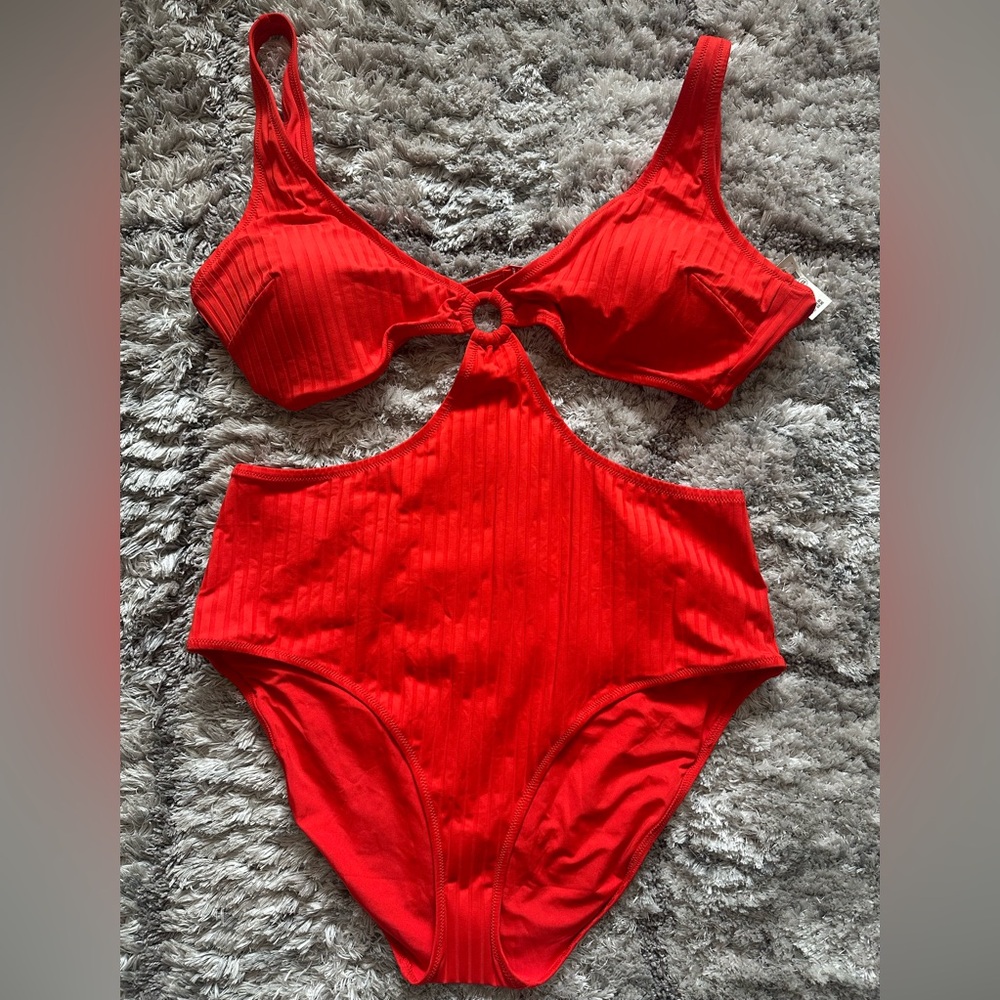 NWOT Aerie One piece cutout swimsuit